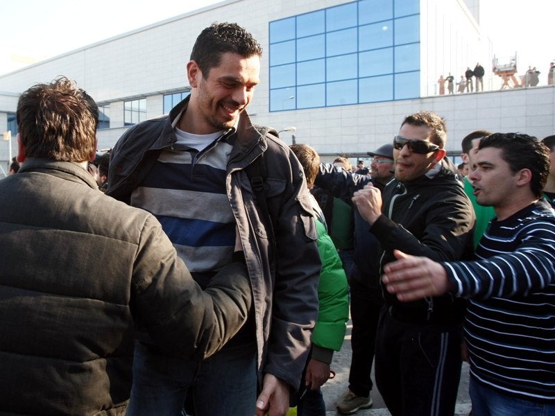 Αποθεωτική υποδοχή (photos)