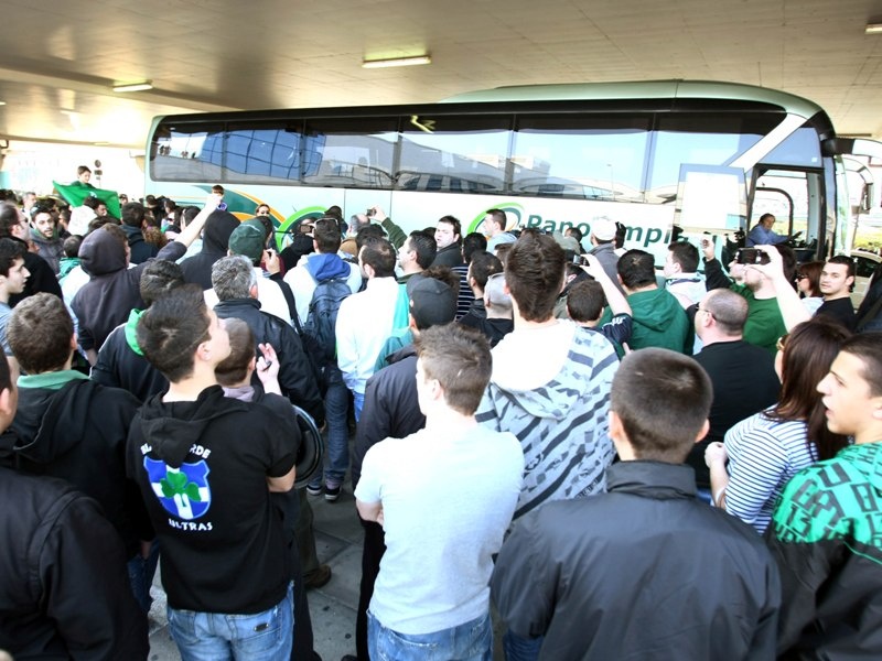 Αποθεωτική υποδοχή (photos)