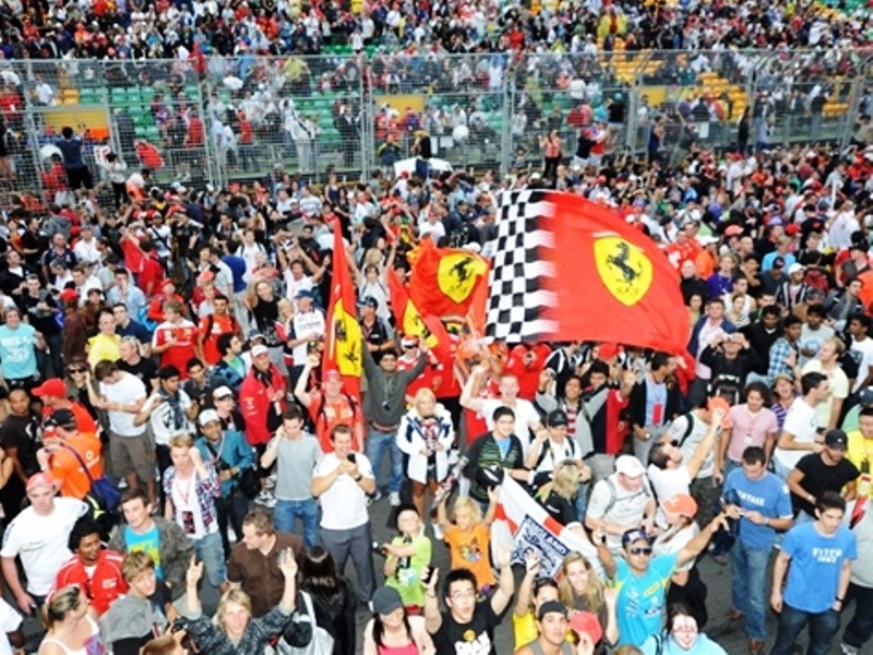 Ανάβει... πράσινο στη F1 (video)