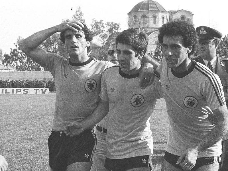 Οι «κιτρινόμαυρες» μορφές (ph)