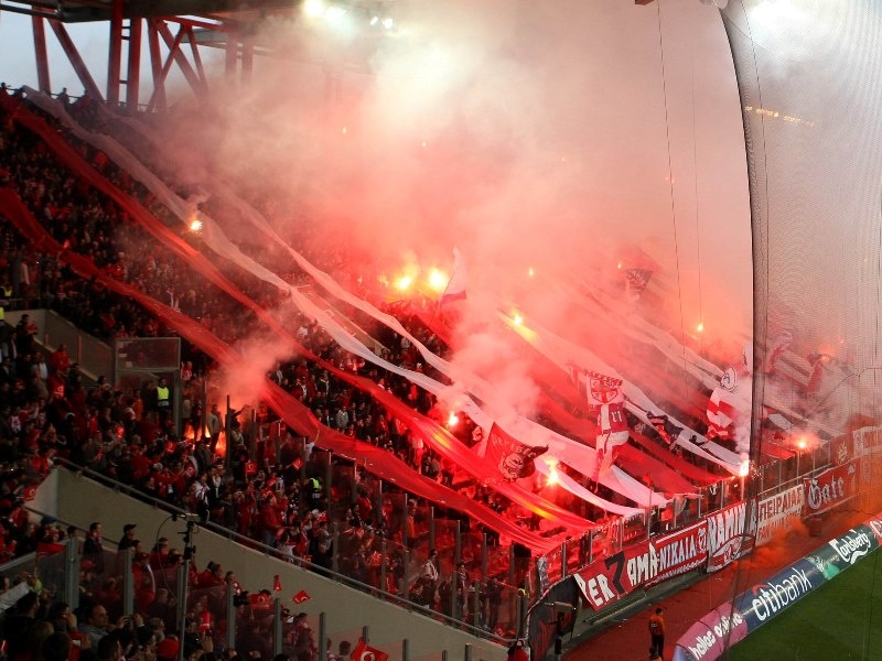 To «ερυθρόλευκο» πάρτι!(ph)