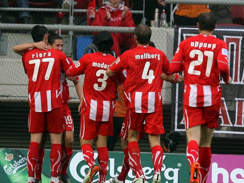 To «ερυθρόλευκο» πάρτι!(ph)