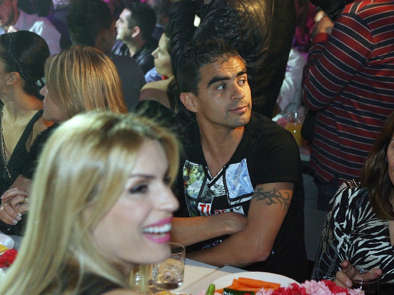 «Τους γλεντάμε στο γήπεδο» (pics)