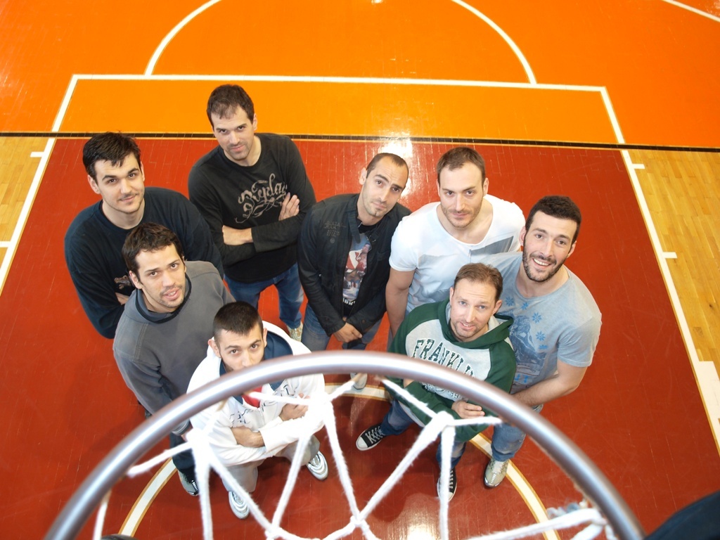 Σαν τη… μύγα μες στο γάλα (ph)