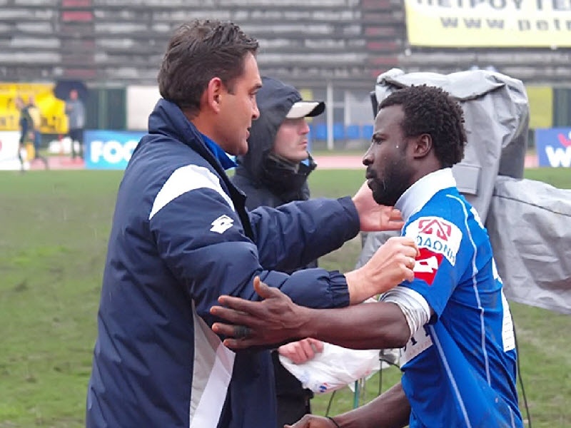 Ο ασταμάτητος Μπακαγιόκο (ph+vd)