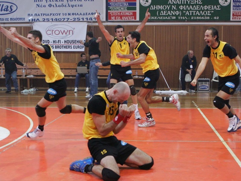 ΑΕΚ σε πτώση (pics)