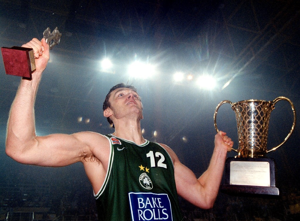 Κάτας ο… δήμιος της Μακάμπι (ph+vd)