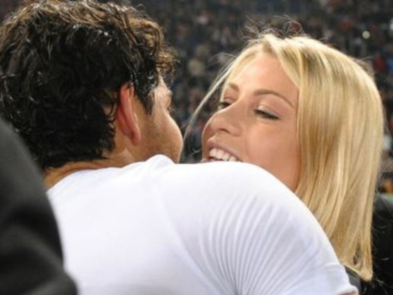 Η αγκαλιά στον Πάτο (pics)