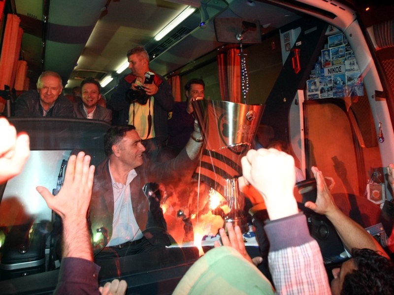 «Είσαι τρέλα με το 6ο στη φανέλα» (ph+vd)