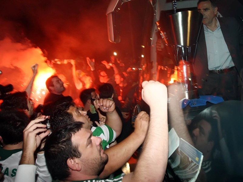 «Είσαι τρέλα με το 6ο στη φανέλα» (ph+vd)