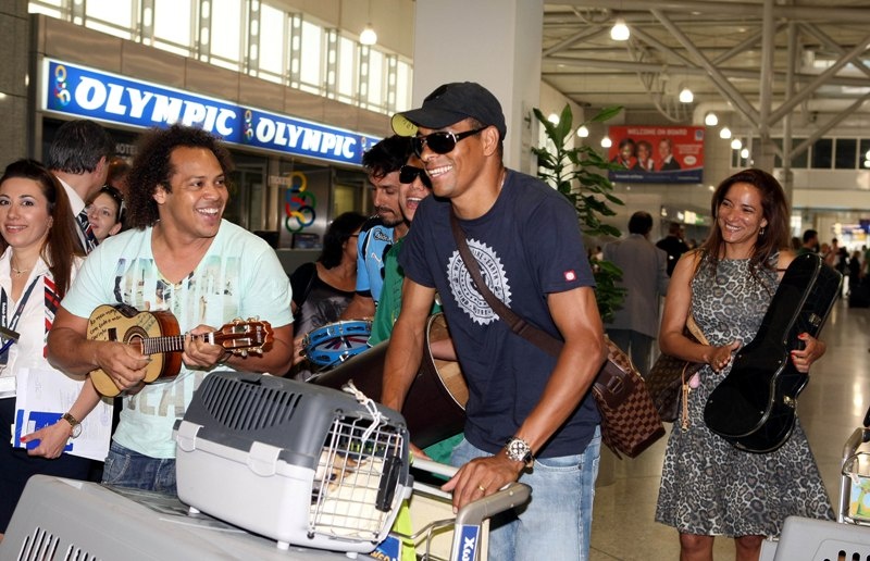 Αποθέωση πριν την απογείωση!