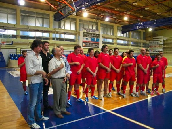 Η αγάπη… τους έφερε στη σάλα