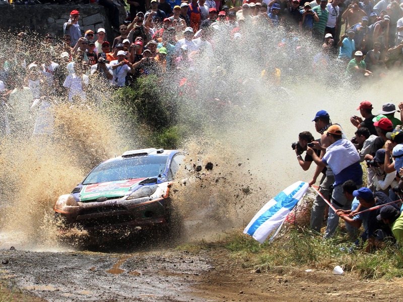 O Σόλμπεργκ οδηγεί το Ακρόπολις