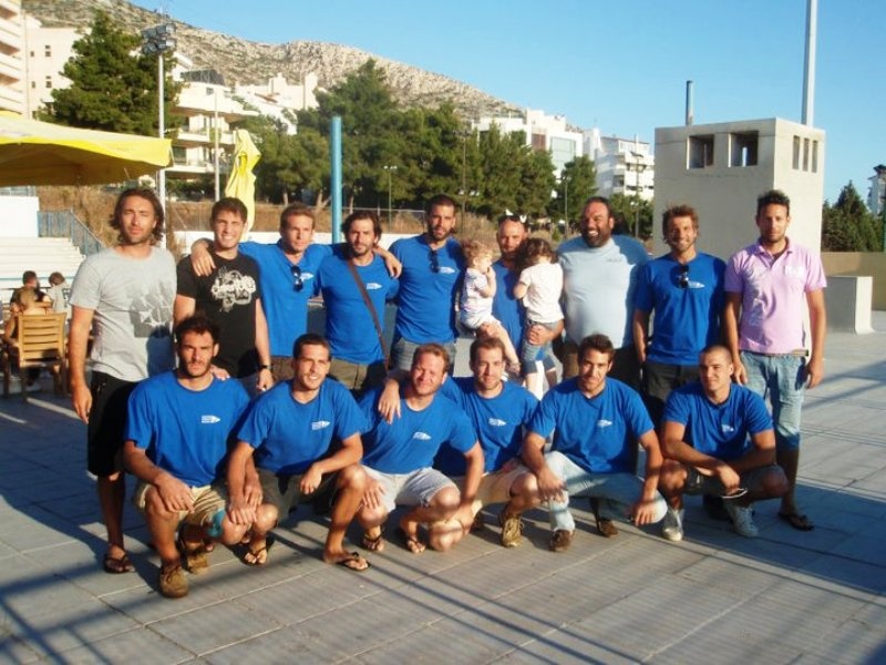«Να μη γίνουμε ασανσέρ»