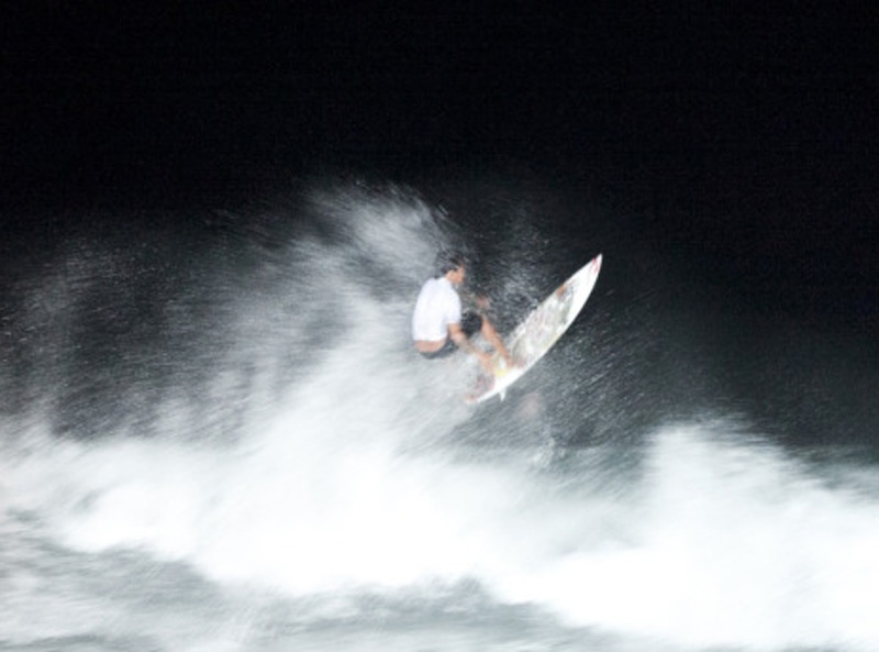 Νυχτερινό surf