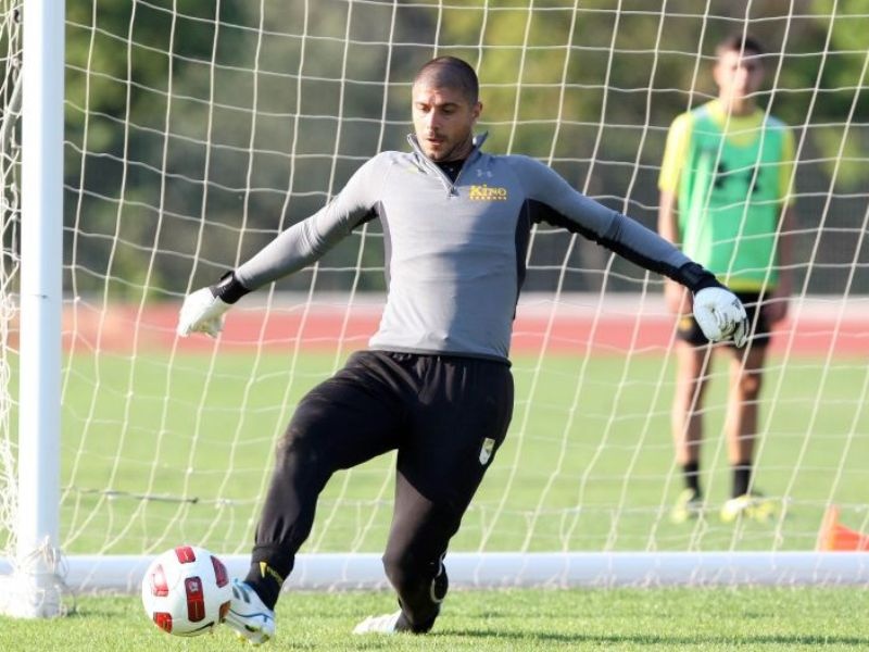 Τους τρέχει ο Τσιώλης!