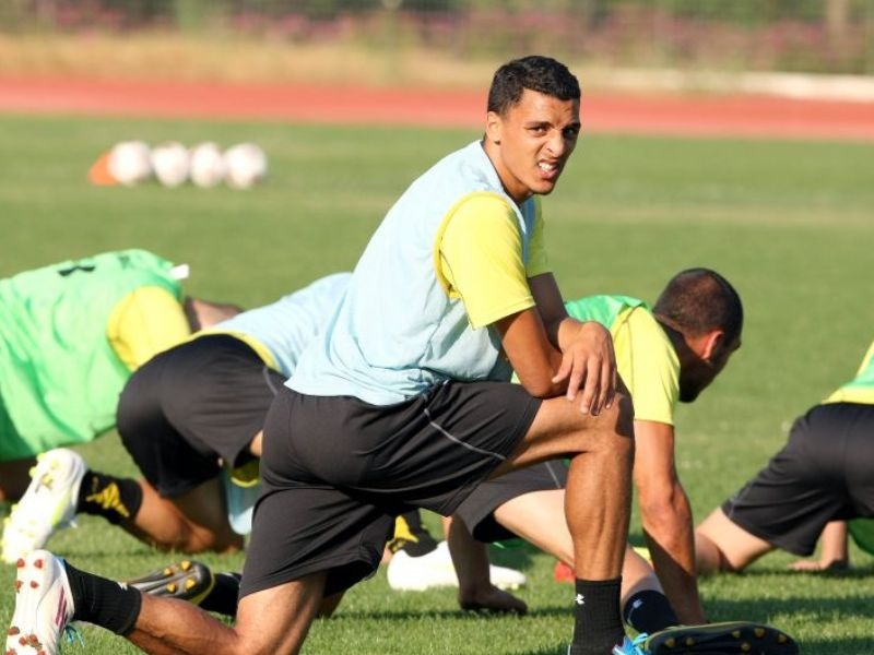 Τους τρέχει ο Τσιώλης!