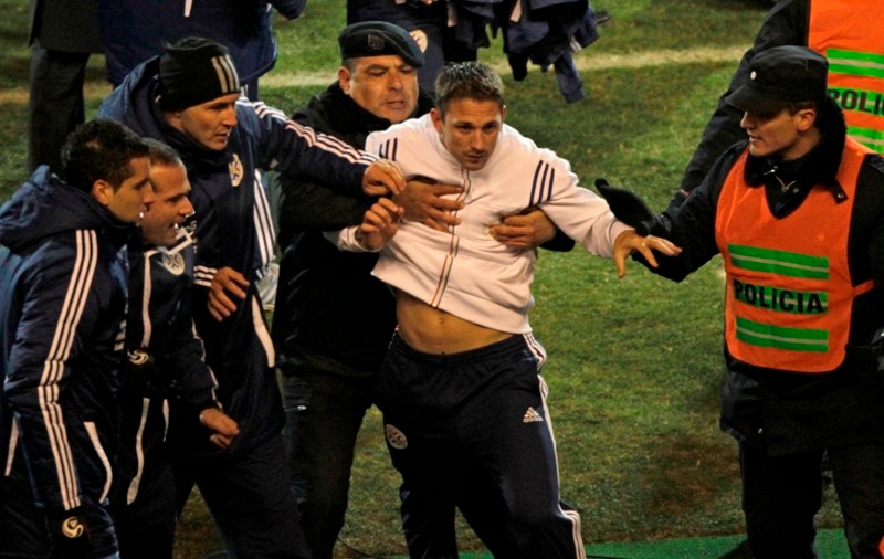 Της πάνε τα… πέναλτι! (video)