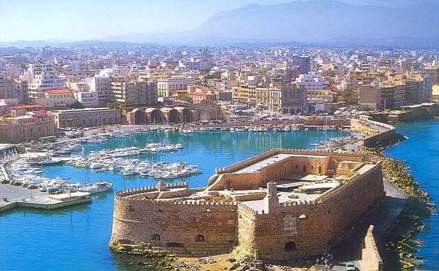 Στα στενά του Ηρακλείου