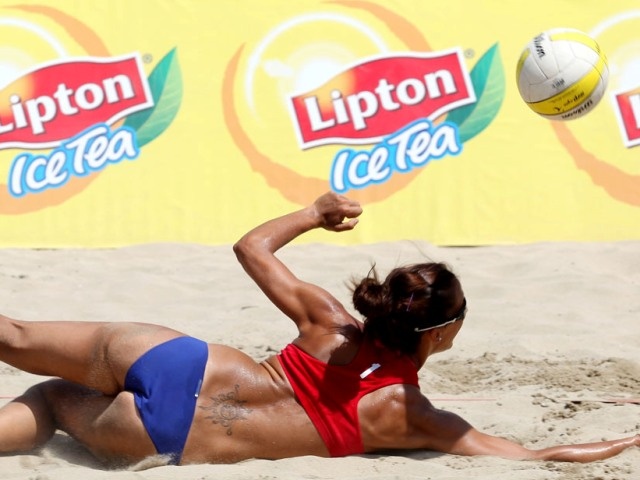 Θέαμα και άμμος πάνε «πακέτο»