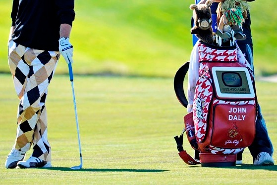 Γκόλφερ σε... πολύχρωμο πακέτο!