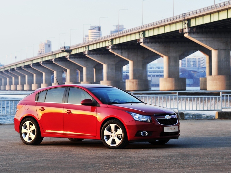 Στην Ελλάδα το 5θυρο Cruze
