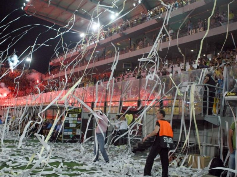 Ήττα με... λάτιν εμφάνιση (photos+video)