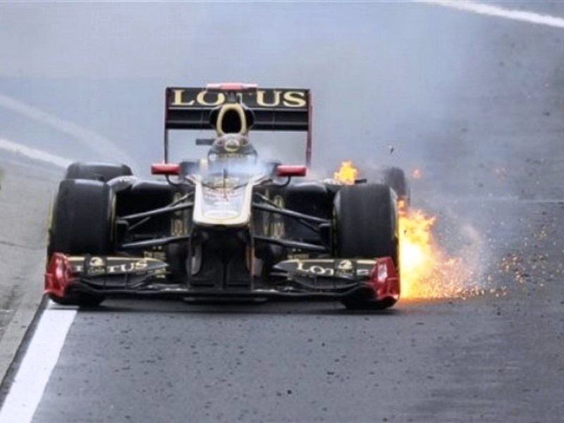 Ο Χάιντφιλντ και η φωτιά