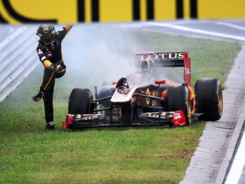 Ο Χάιντφιλντ και η φωτιά