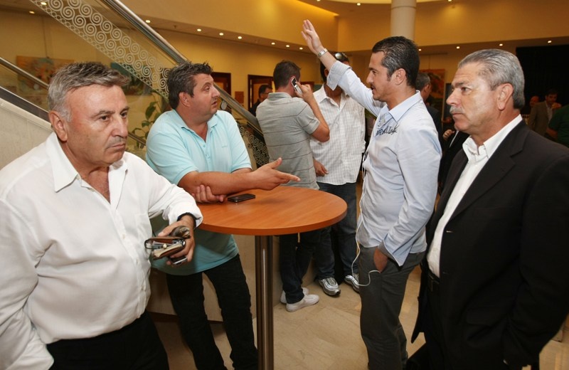 Λείπει το ντέρμπι, παρόντες οι... άγνωστοι