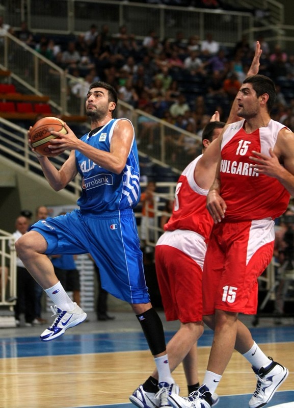 Το «Ακρόπολις» μέσα από εικόνες