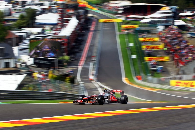 F1 Βέλγιο: Φέτελ ξανά από την pole