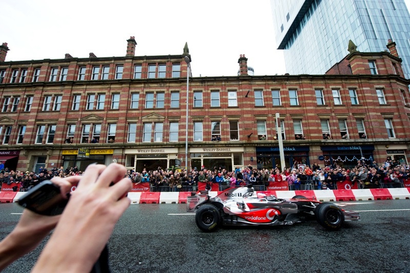 Η McLaren – Mercedes στο Μάντσεστερ