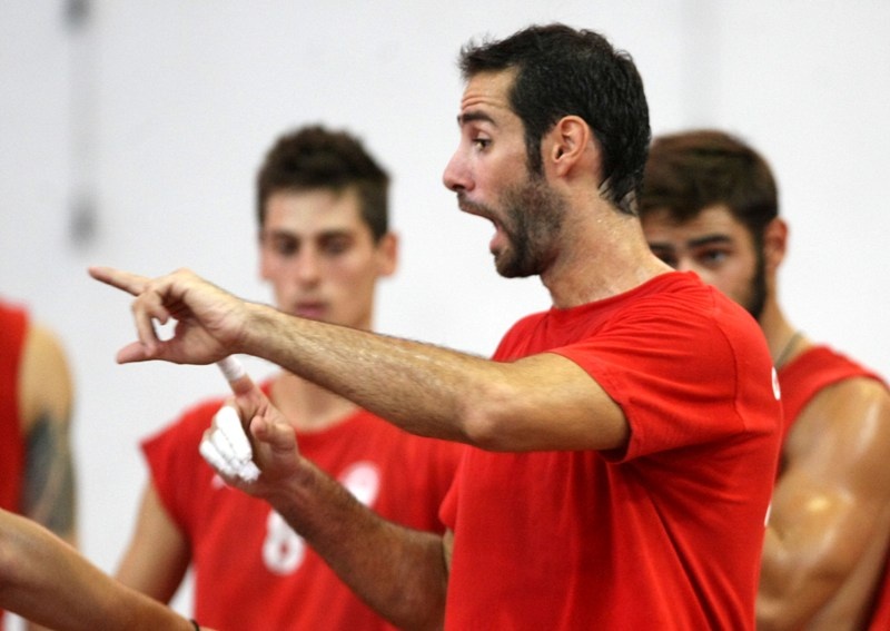 Δοκιμές προσώπων και σχημάτων για Καλμαζίδη