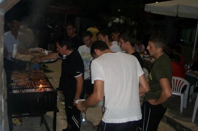 Barbeque στον Πιερικό με ψήστη τον… Σούλη (photos)