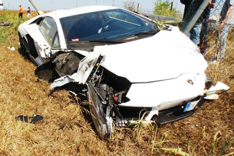 Το πρώτο ατύχημα της Aventador