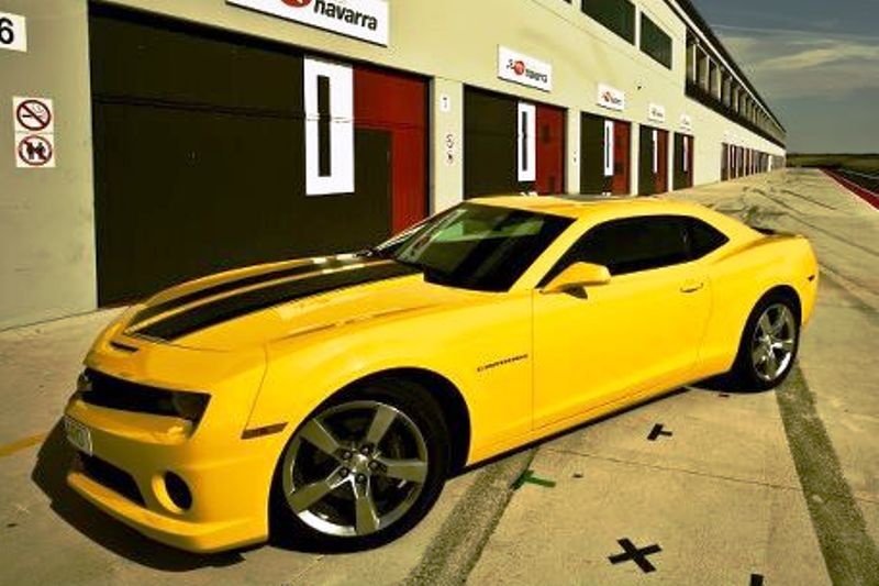 Ο Ιβάν Μιούλερ και η Chevrolet Camaro