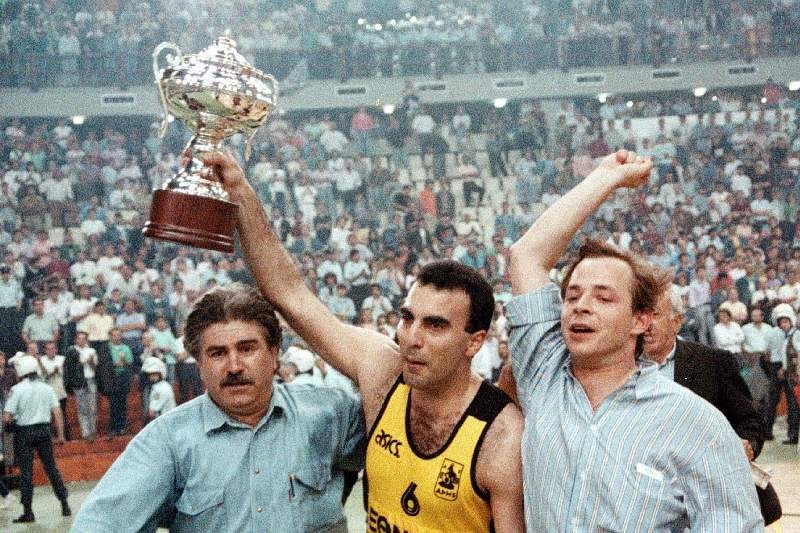 Νίκος Γκάλης: Ο άνθρωπος που άλλαξε τη μοίρα του ελληνικού μπάσκετ