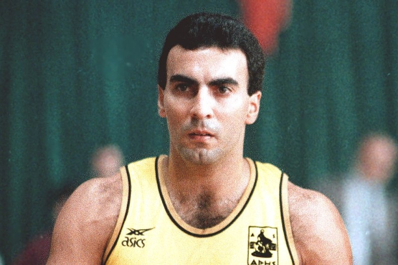 Νίκος Γκάλης: Ο άνθρωπος που άλλαξε τη μοίρα του ελληνικού μπάσκετ