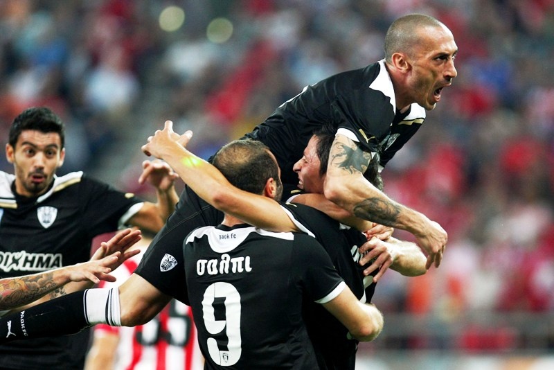 «Δικέφαλος» Ολυμπιακός στην κορυφή (videos + photos)