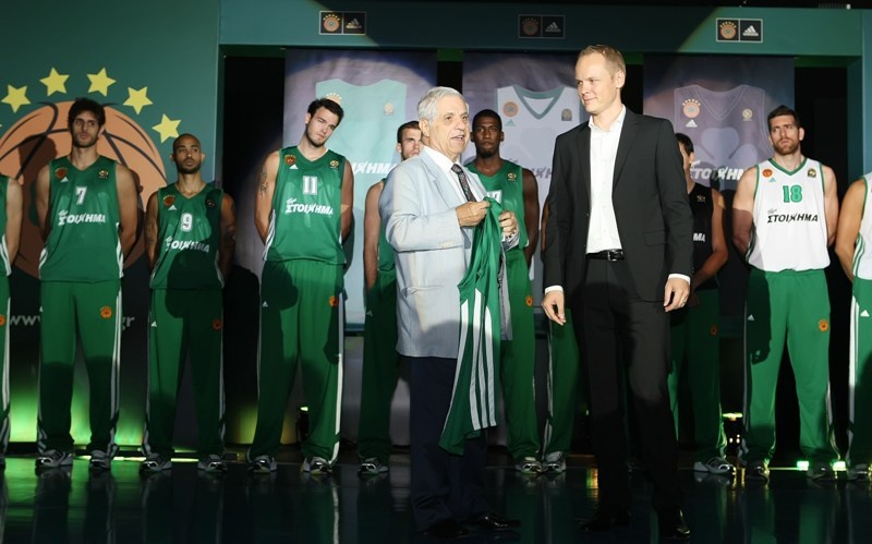 Είναι τρέλα η εξάστερη φανέλα... (videos + photos)