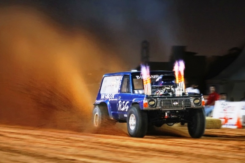 Dragster στην άμμο