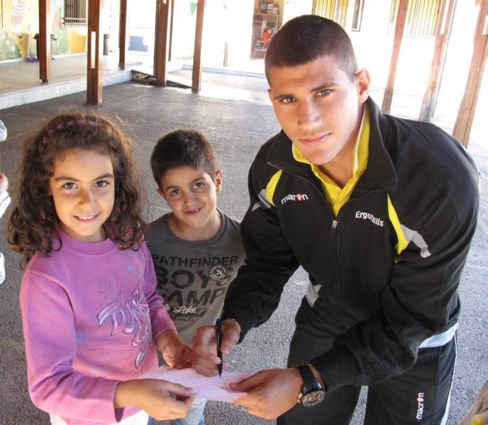 Κοντά στα παιδιά ο Εργοτέλης (photos)