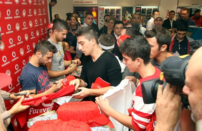 Μοντέστο: «Περήφανος που είμαι αρχηγός» (photos+video)