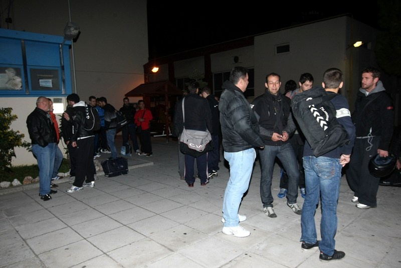 Αναβάλλεται τo ματς Άρης – ΑΕΚ (photos)