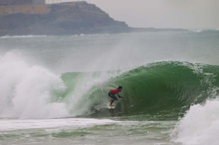O Adriano De Souza νικητής του Rip Curl Portugal