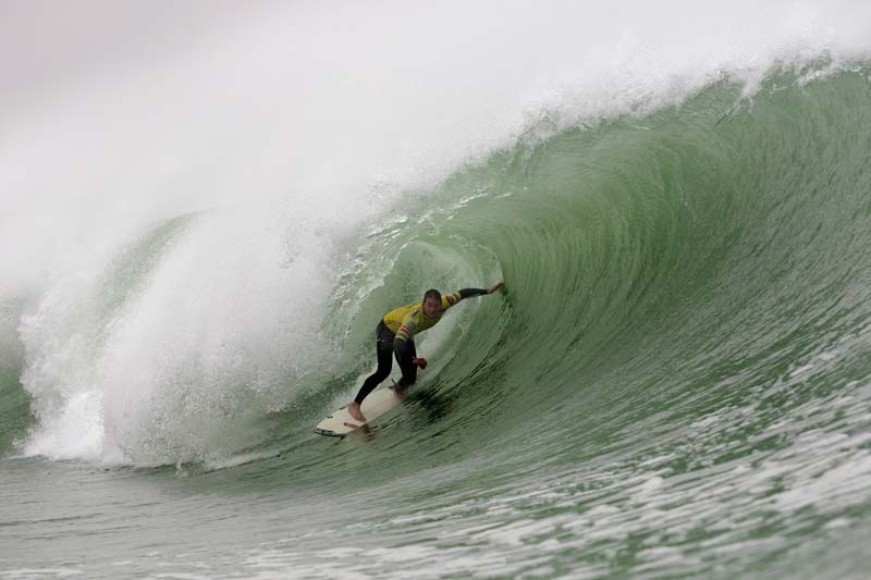 O Adriano De Souza νικητής του Rip Curl Portugal