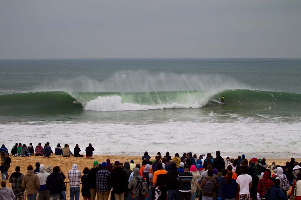 O Adriano De Souza νικητής του Rip Curl Portugal