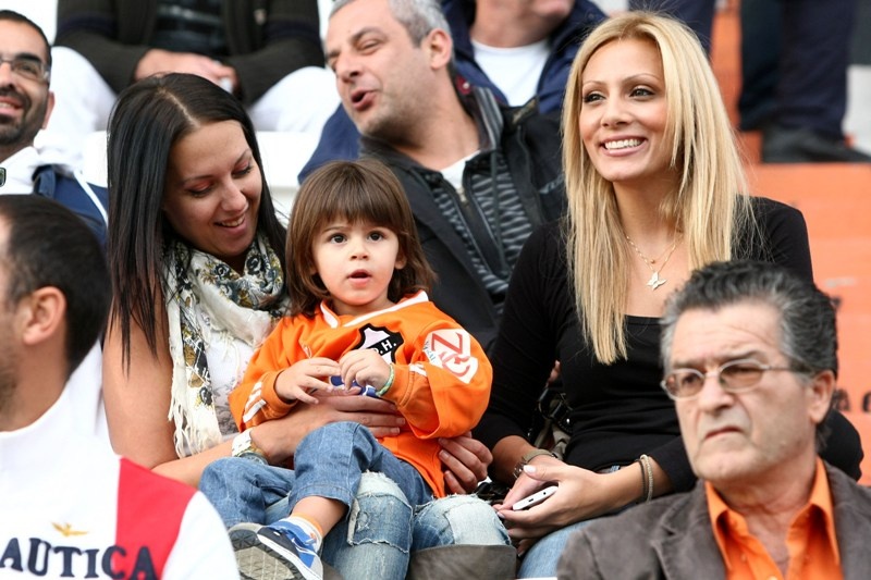 ΟΦΗ για φίλημα, ΑΕΚ για... κλάματα! (photos+videos)