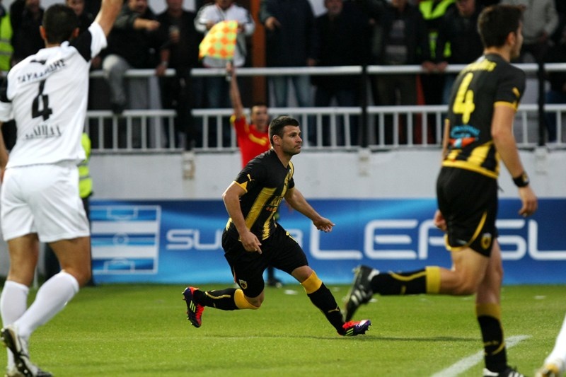 ΟΦΗ για φίλημα, ΑΕΚ για... κλάματα! (photos+videos)